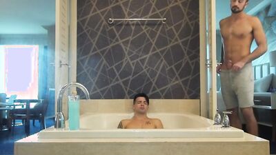 Casey Everett & Mason Lear are having steamy sex in the bathroom