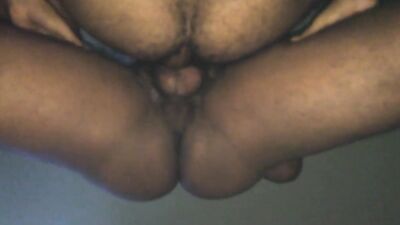 122 I like this camera view, I can see my husband's tail, it's delicious