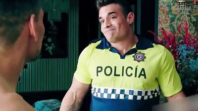 Problemas com a Policia - Brazilian studs fucking bareback