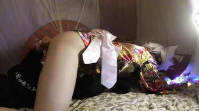 Amateur femboy gets his ass nailed with a gummy dildo