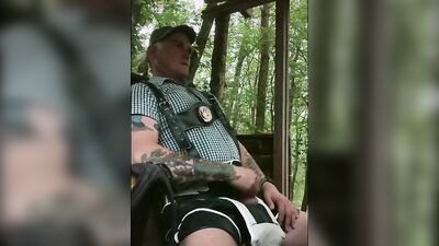 KRACHBUA wanks in Lederhosen.