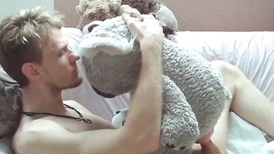 plushie yiffing 1