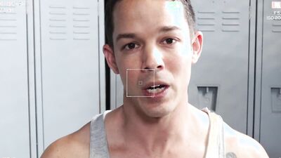 Sporty jock seduces his stepbrother into blowjobs after an exercise