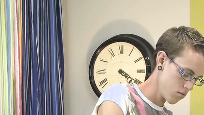 Naughty twinks have fun with playful blowjobs before rough fucking