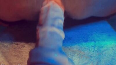 Horny dude with a round bubbly ass loves being railed with toys