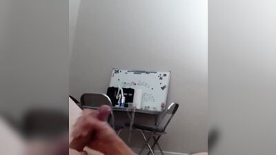 Amateur stud with a massive dick films himself jerking off
