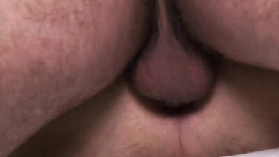 Buff stud fucks a guy in the exam room after blowjobs