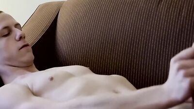 Amateur twinks make out and fondle each other before anal banging