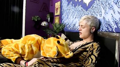 Dazzling blonde twink and his cute boyfriend fuck after blowjobs