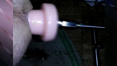 Perverted amateur lubes his asshole to take a big dildo
