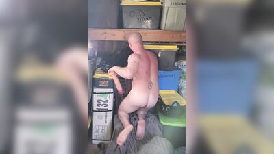 White amateur stud shoves a huge dildo in his ass