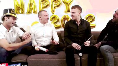 Birthday celebration with twinks and hunks turns into a foursome