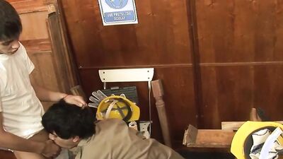 Handyman sucked off by a cute twink before drilling his ass