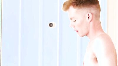 Pale twink sucks his boyfriend off and drills his asshole