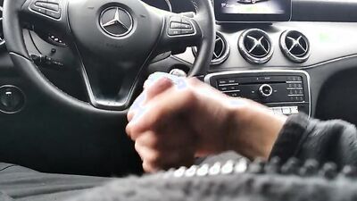 Hot stud with a big cock jerks off in his car