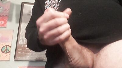 Daddy's cumming for you
