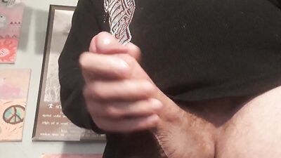 Daddy's cumming for you
