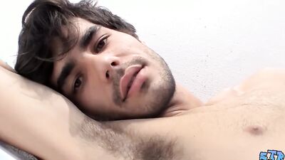 Adorable straight amateur Devin Reynolds masturbates solo