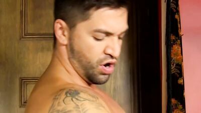 Hung daddy Dominic Pacifico anally plows adorable Stuart Ross