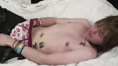 Rocker Boyz - Alt Boy Has A Boner And Rubs It