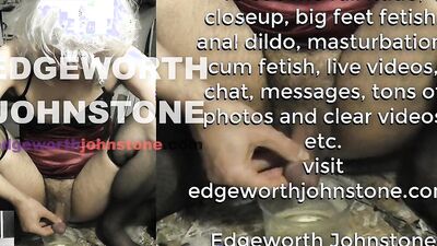 Amateur femboy is peeing in the cup and filming himself