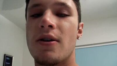 Amateur Damon Archer cums after anal playing and jerking off