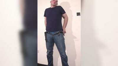 Kudoslong strips and wanks in and out of his underpants