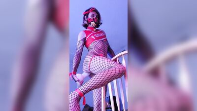 Rave femboy fucks himself after dancing with a toy stuck up in his guts :D