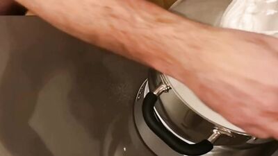 The last sperm collection and prepares the new meringues!
