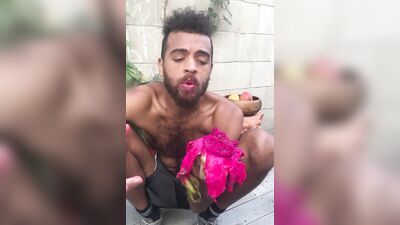 Eating Red Dragon Fruit ! - Rock Mercury