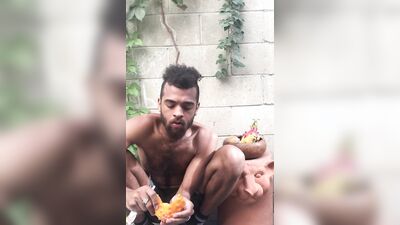 Eating a kiwano melon - Rock Mercury
