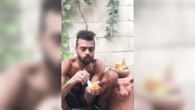 Eating a kiwano melon - Rock Mercury