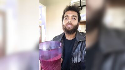 Berry Smoothie time with ROCK MERCURY!