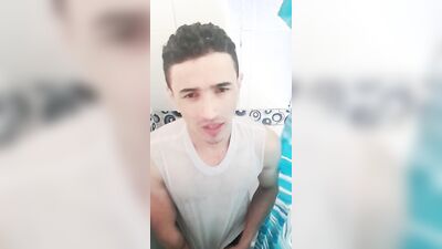 Chico de 18 años tomando un baño mientras se masturba( eyaculacion )orgasmo intenso// mucho semen