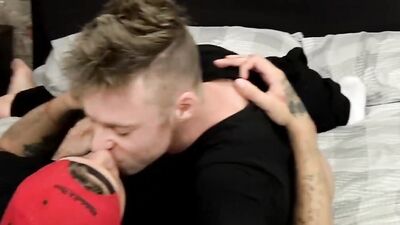 Skater boy blows his buddy and then fucks him doggystyle