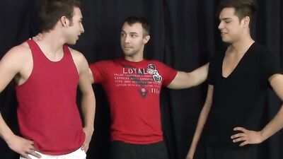 Devon Hunter, Aaron Styles and their buddy are enjoying in 3some