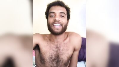 Rock Mercury is having fun in his homemade solo performance