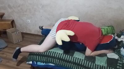 Amateur perverted fellow is rubbing his dick on a shark toy