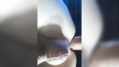 Close-up video of dude getting his ass nailed with a dildo
