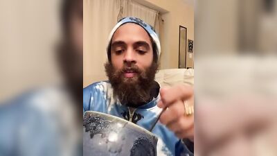 Bearded lad Rock Mercury is chatting with his fans while stuffing