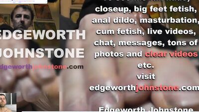 Amateur gay chap is enjoying in some hot foot job