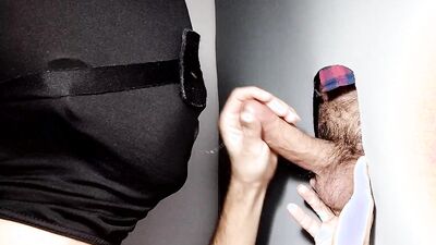 Another dairy male comes to Gloryhole, cum in his mouth very dense and delicious.