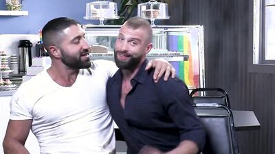 Married Couple Bareback Flip Flop With "Cake Shop" Owner - RagingStallion