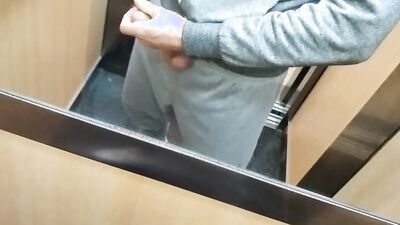 I Jerk off this Huge Cock in the Neighborhood Elevator and the Cumshot falls on the Floor