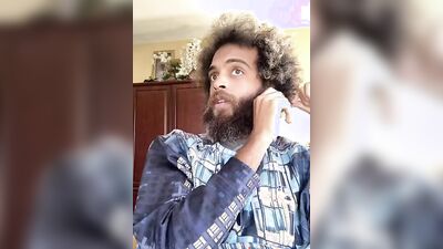 Rock Mercury smokes and chats with his fans on webcam show