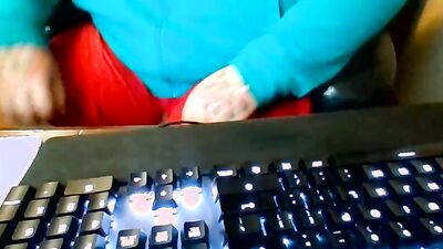 Balls Went from Extremely Itchy Filled up 'n Busting Large Sperm Load onto Leather Chair???????? Pissing