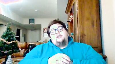 Balls Went from Extremely Itchy Filled up 'n Busting Large Sperm Load onto Leather Chair???????? Pissing