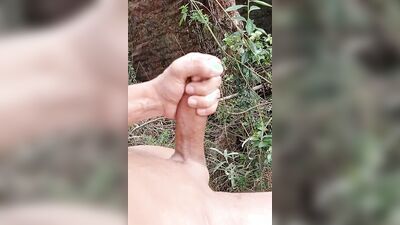I WENT FOR A WALK IN THE FOREST, I GOT HOT AND WANTED TO MASTURBATE GOOD WITH MY BIG COCK CAMILO CAMPOS