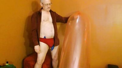 Balloonbanger 67) GL500 Balloon Hump w 32" Long Neck Balloon Blast Intro