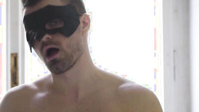 Amateur masked bloke is playing with a dick inside of his apartment